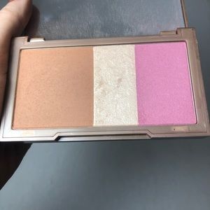 Urban Decay bronzer blush highlight palette